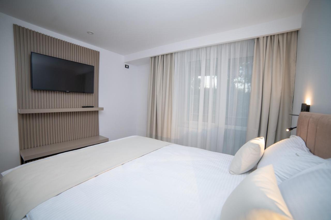 Hotel Corina Венус Екстер'єр фото
