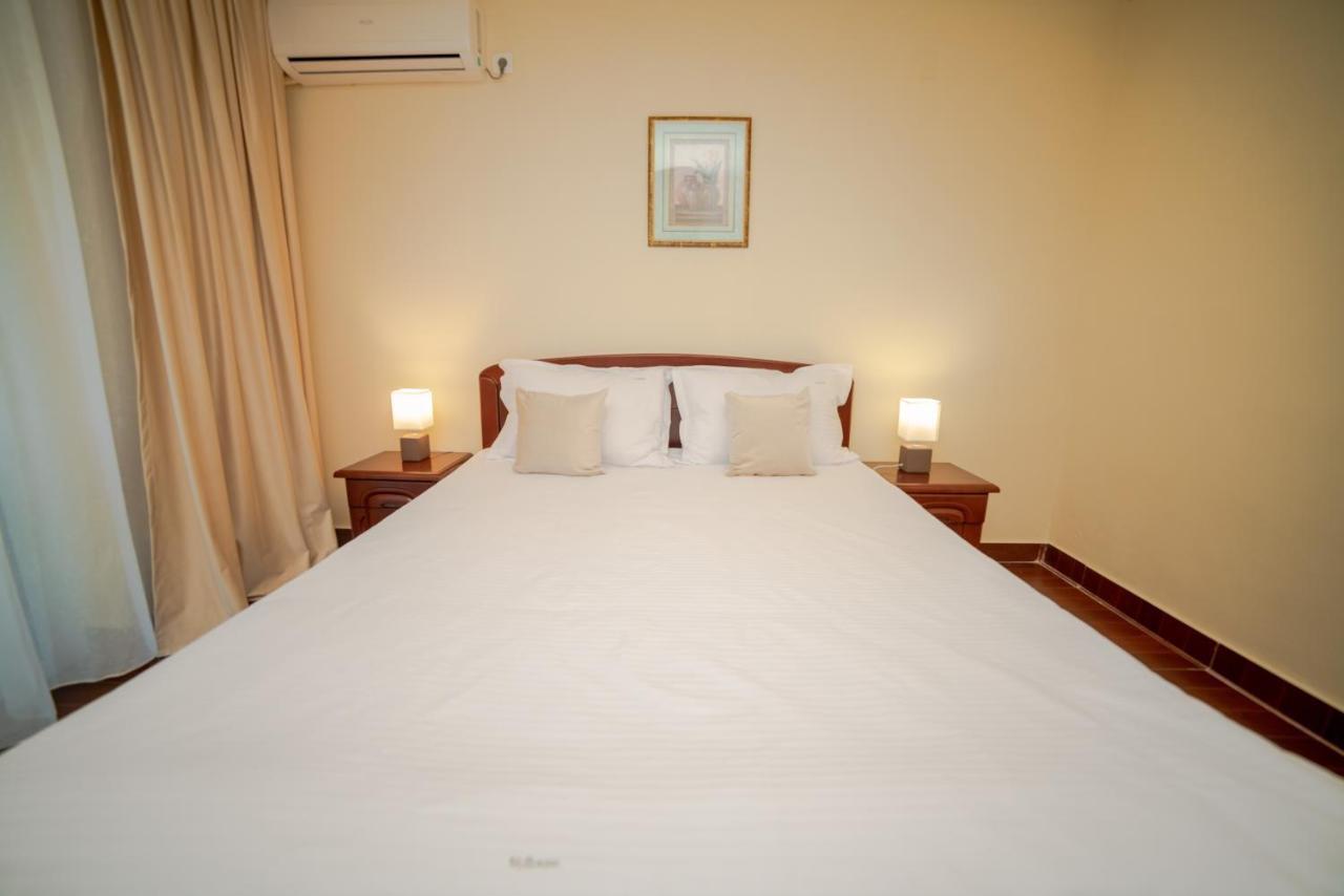 Hotel Corina Венус Екстер'єр фото
