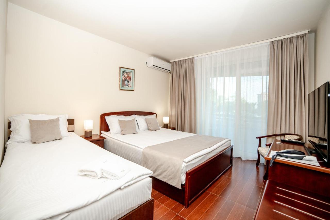 Hotel Corina Венус Екстер'єр фото