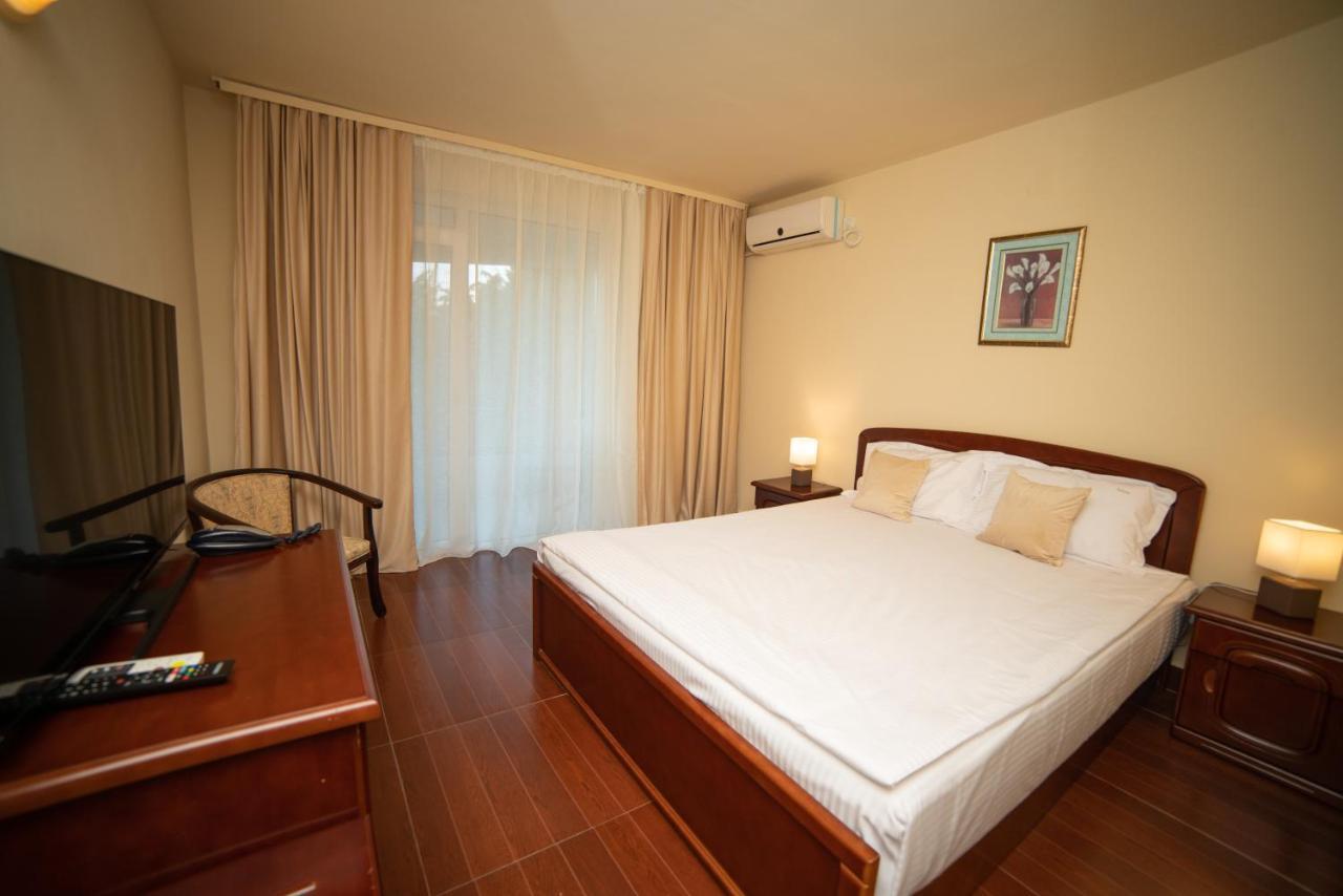 Hotel Corina Венус Екстер'єр фото