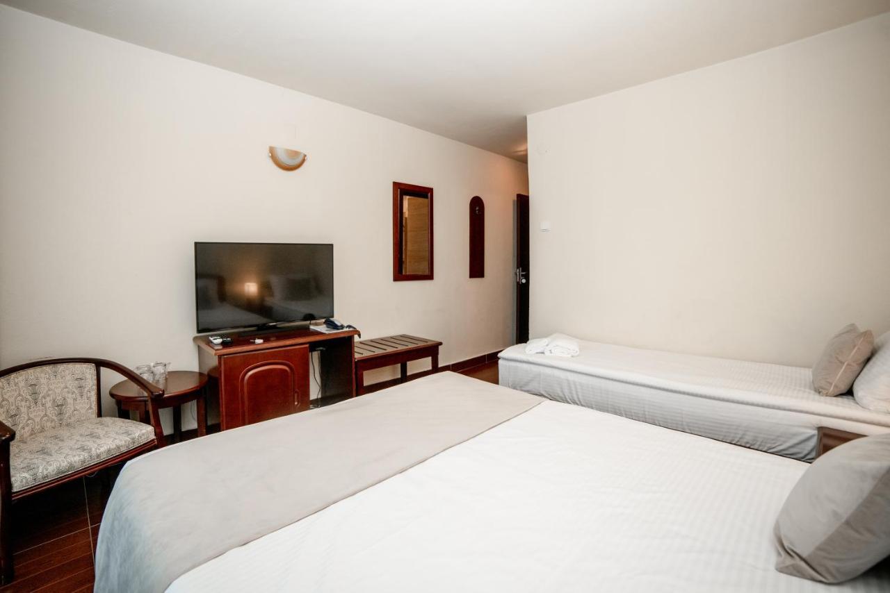 Hotel Corina Венус Екстер'єр фото