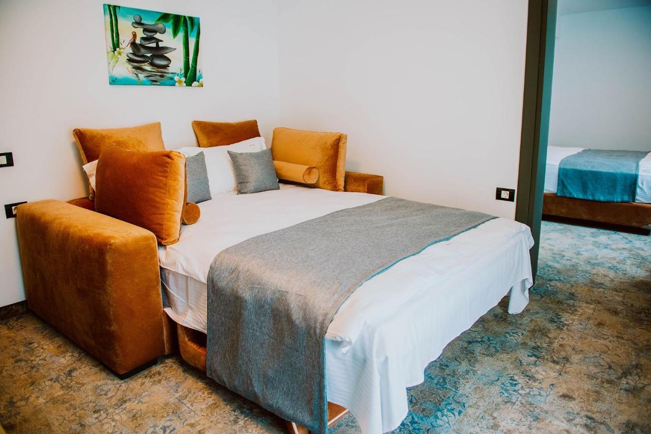 Hotel Corina Венус Екстер'єр фото