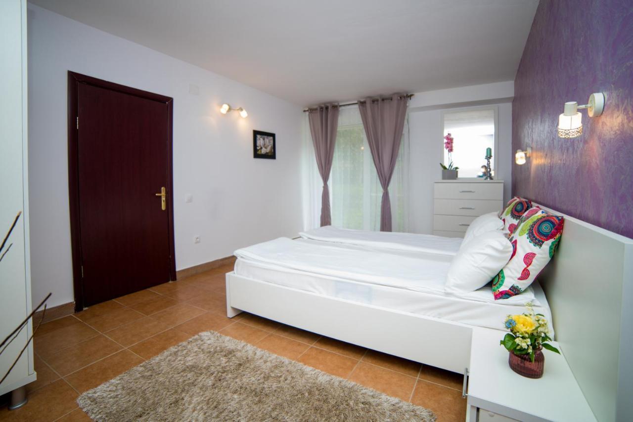 Hotel Corina Венус Екстер'єр фото